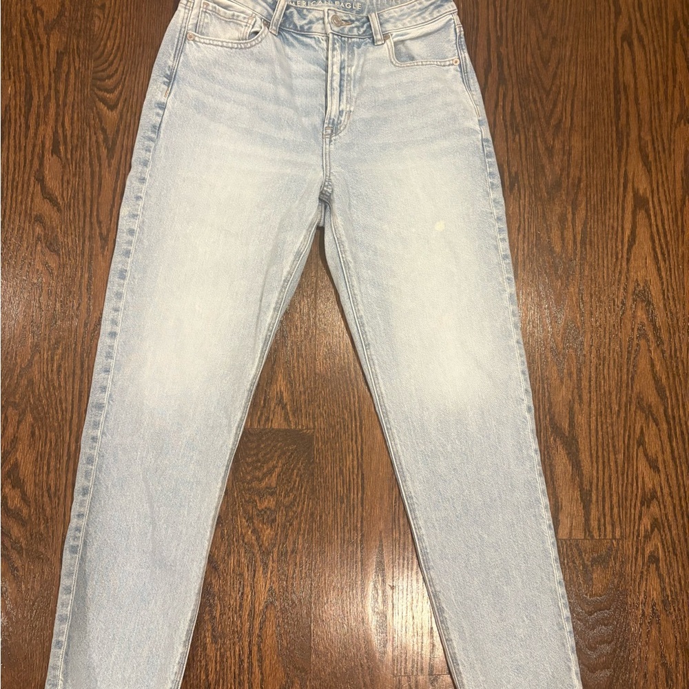 AE mom jeans light wash